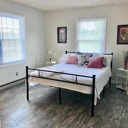 Trestle Creek Farm- Farmhouse Suite Bloomington Dış mekan fotoğraf